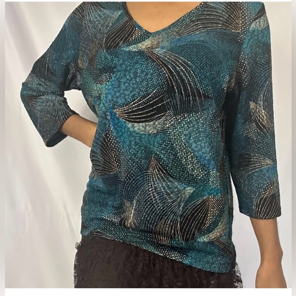 TanJay 3/4 Sleeve Blouse - Turquoise Blues with Gold Accents - Women’s Sz Small
